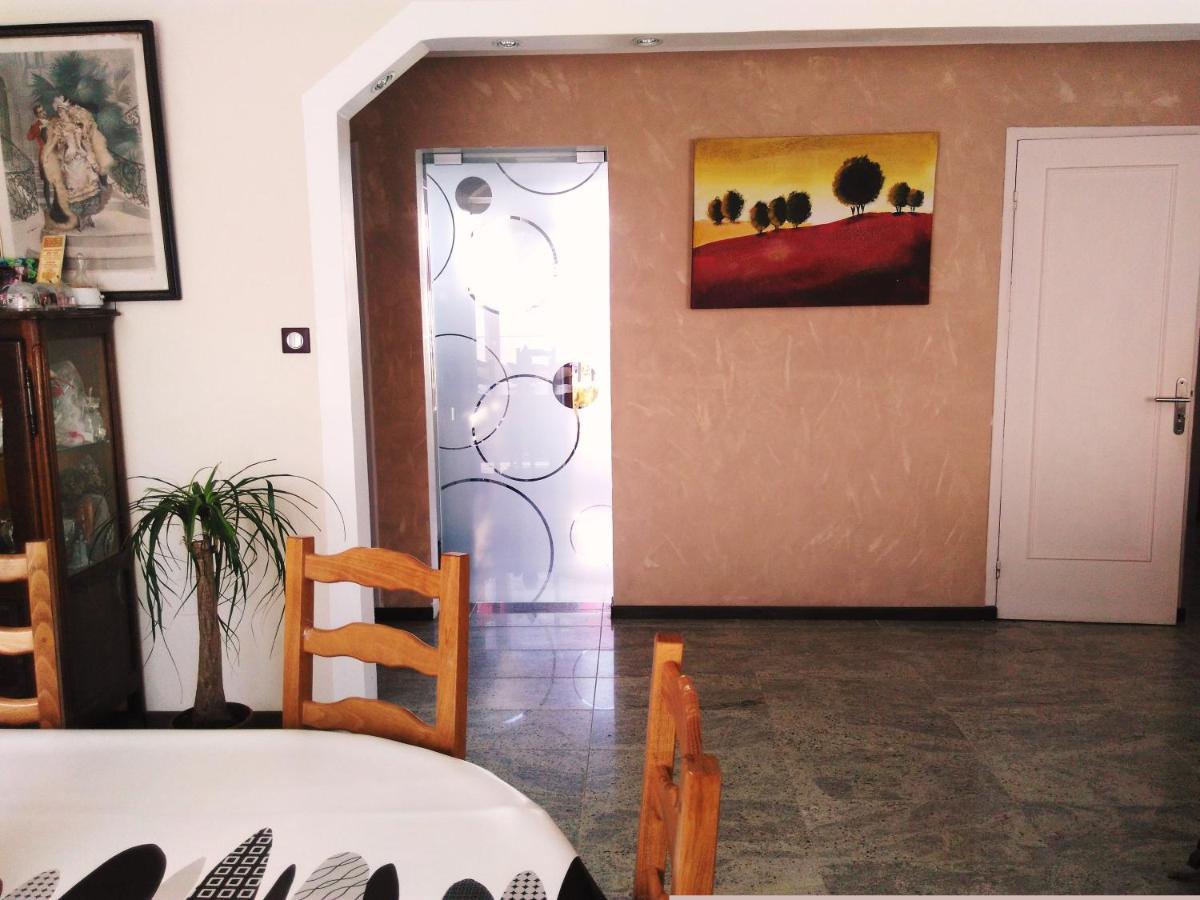 Colmar "Room" Chambre Privee Chez L'Habitant,Parking Voiture Devant La Maison,Garage Moto Et Velo,Petit Dejeuner Eksteriør billede